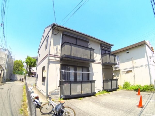 西宮市上大市１丁目のアパート