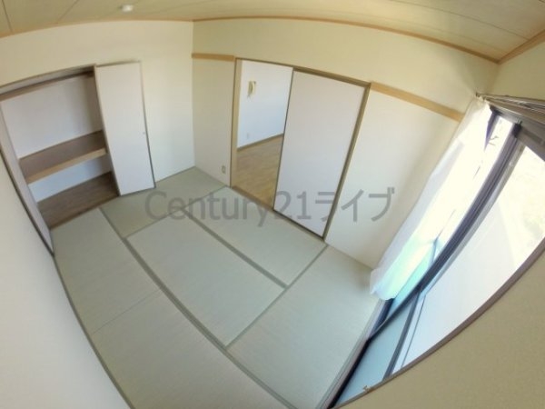 宝塚市鹿塩２丁目のアパート