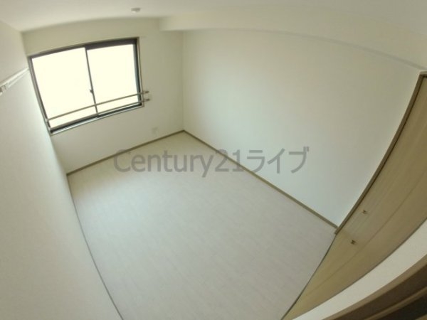 宝塚市鹿塩２丁目のアパート