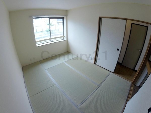 宝塚市南ひばりガ丘２丁目のマンション