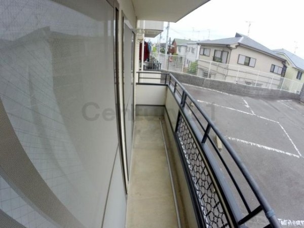 宝塚市南ひばりガ丘２丁目のマンション