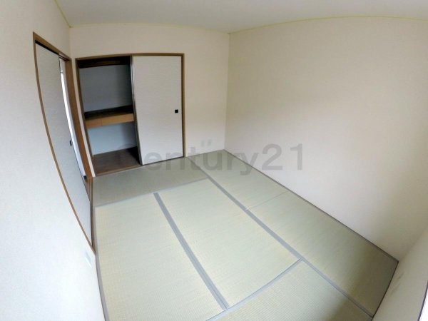 宝塚市南ひばりガ丘２丁目のマンション