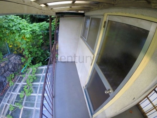 宝塚市平井３丁目のテラスハウス