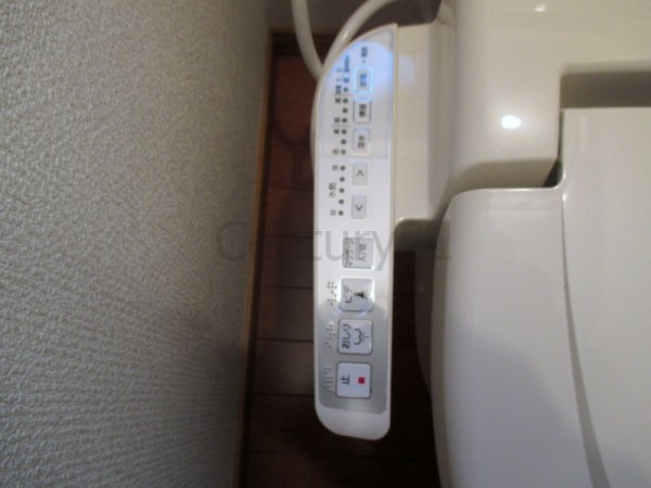 宝塚市平井３丁目のテラスハウス