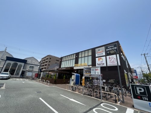 西宮市日野町のテラスハウス(TSUTAYA)