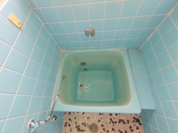 宝塚市中筋６丁目のアパート