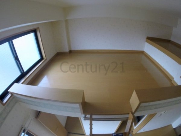 川西市多田桜木１丁目のマンション