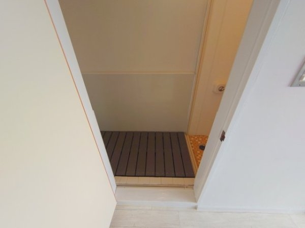 宝塚市鹿塩１丁目のマンション