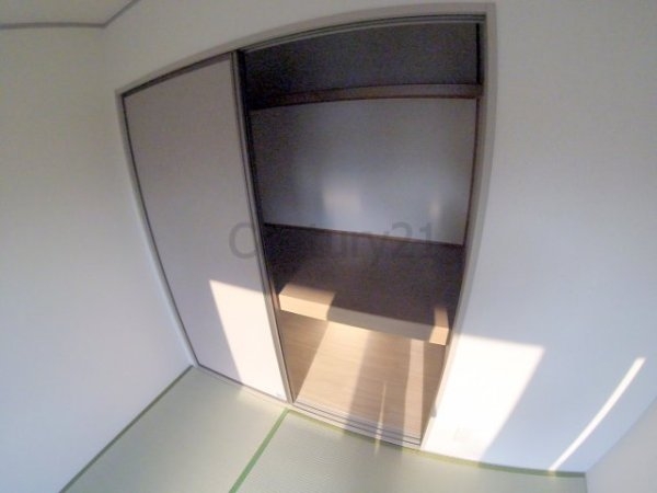 伊丹市松ケ丘１丁目のアパート