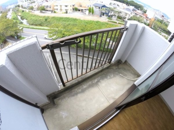 伊丹市松ケ丘１丁目のマンション