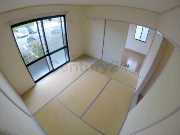 宝塚市安倉西３丁目のアパート