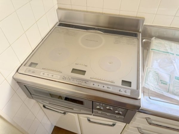 川西市新田１丁目の貸家