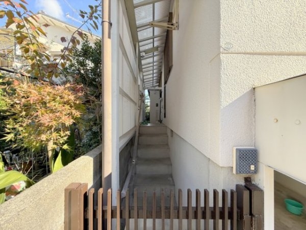 川西市新田１丁目の貸家