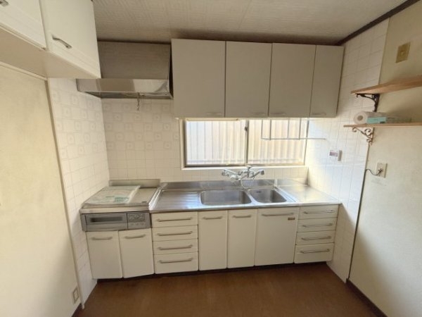 川西市新田１丁目の貸家