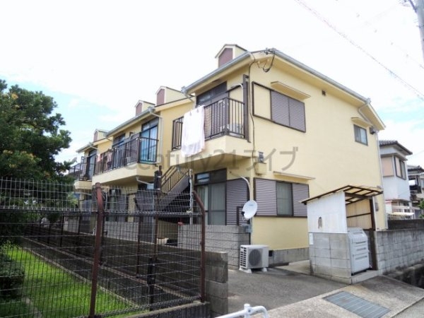 宝塚市亀井町のアパート