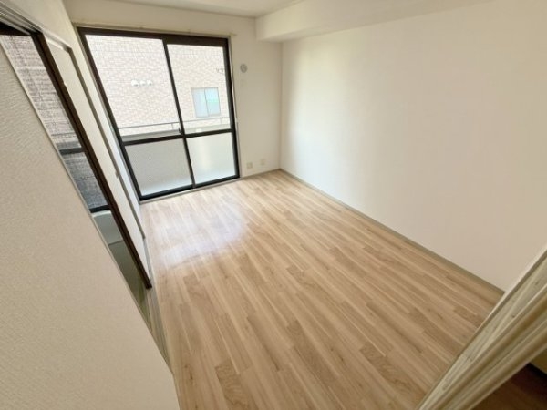 伊丹市南鈴原１丁目のアパート