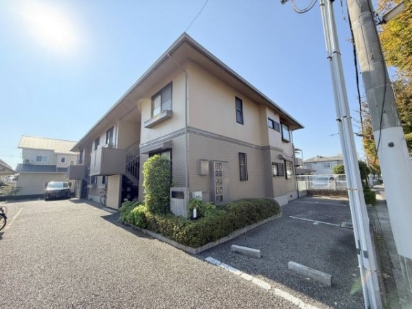 伊丹市南鈴原１丁目のアパート