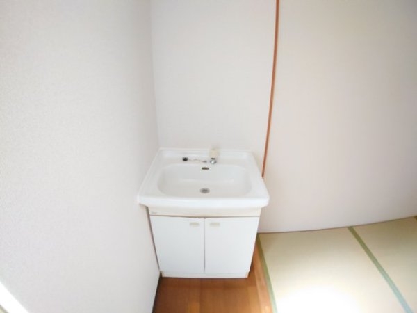 池田市呉服町のテラスハウス
