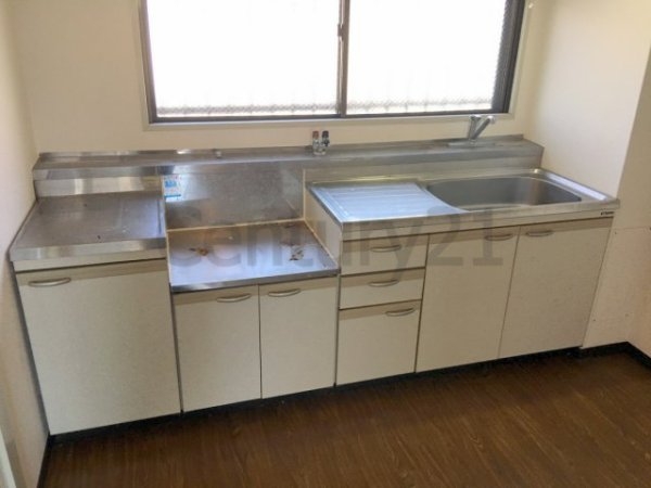 伊丹市荻野１丁目のマンション