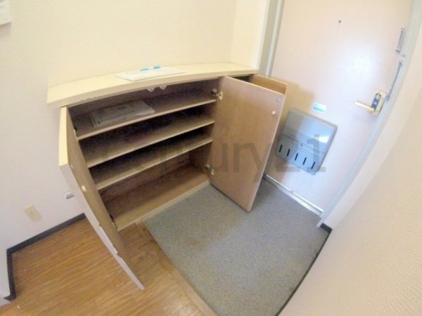 伊丹市荻野１丁目のマンション