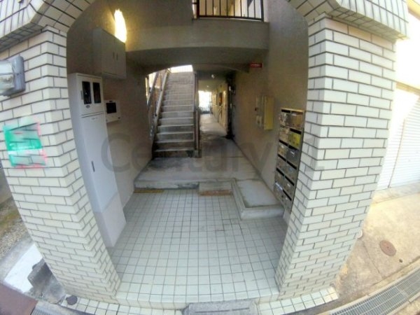 伊丹市荻野１丁目のマンション