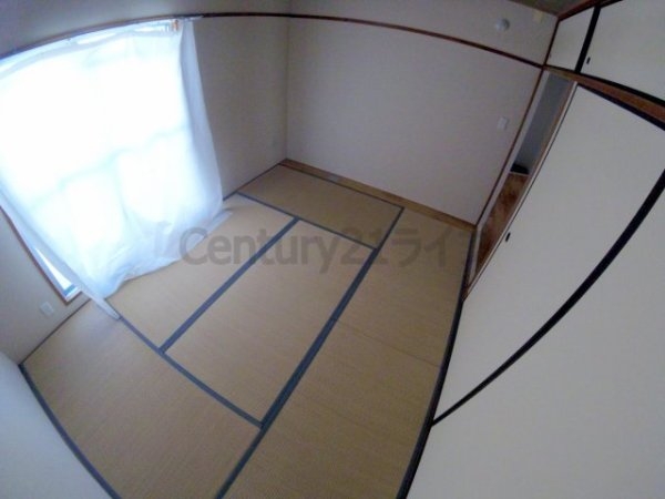 宝塚市中山五月台５丁目のマンション