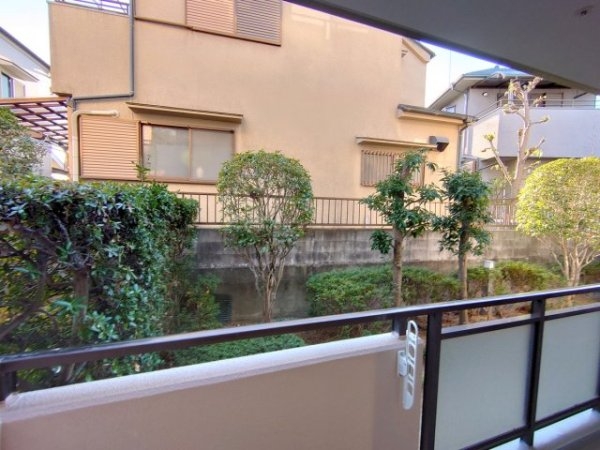 宝塚市御殿山２丁目のマンション