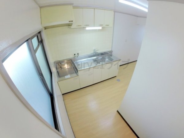 宝塚市鹿塩１丁目のマンション