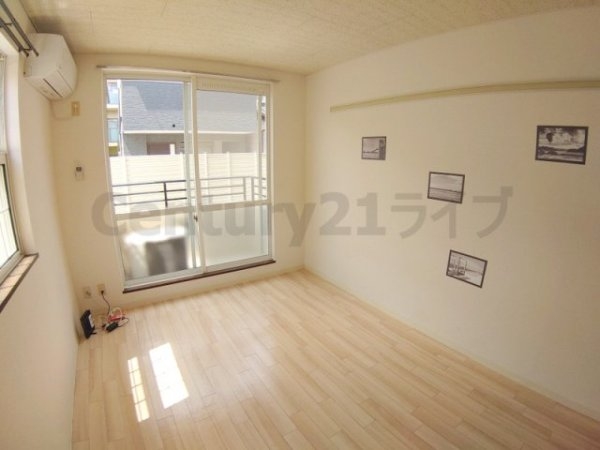 西宮市高木東町のアパート