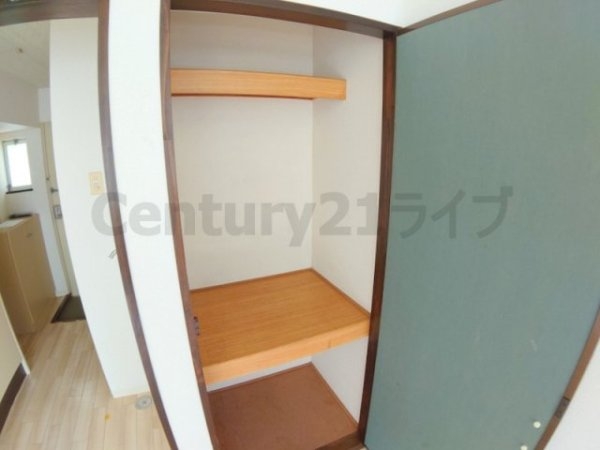 西宮市高木東町のアパート