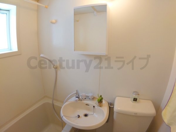 西宮市高木東町のアパート