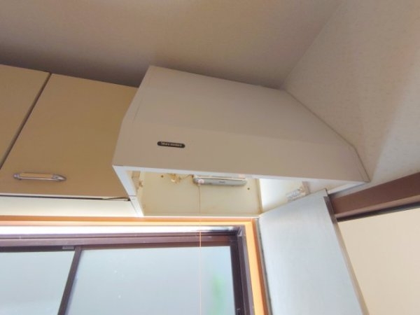 川西市霞ケ丘２丁目のテラスハウス