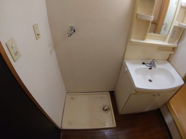 宝塚市中筋１丁目のマンション