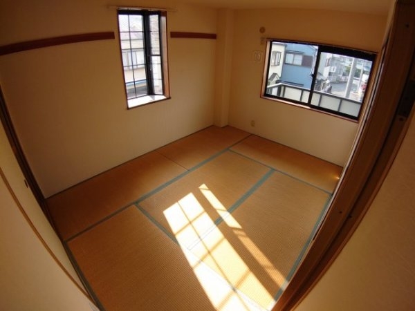 宝塚市中筋１丁目のマンション