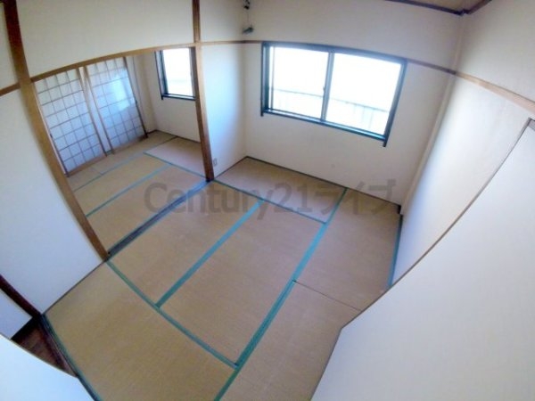 宝塚市泉町のアパート