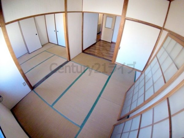 宝塚市泉町のアパート