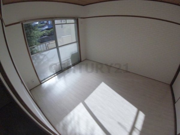 川西市東畦野６丁目のマンション