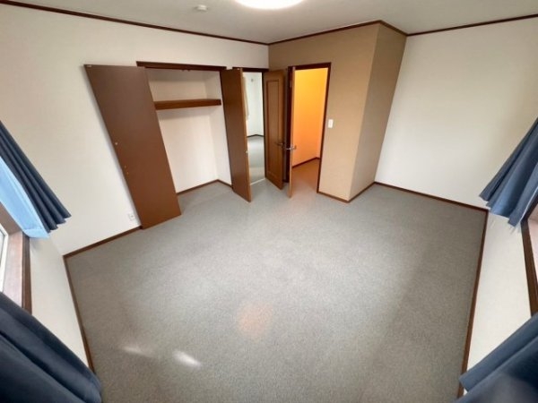 西宮市上甲東園４丁目の貸家