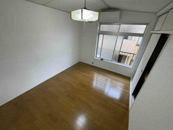 宝塚市小林１丁目のマンション