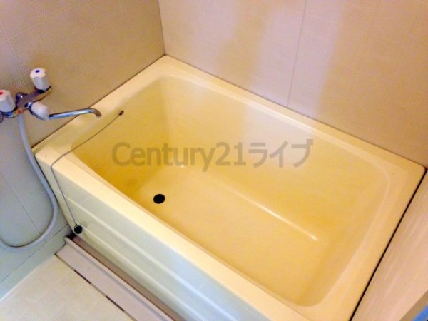 伊丹市荻野２丁目のマンション