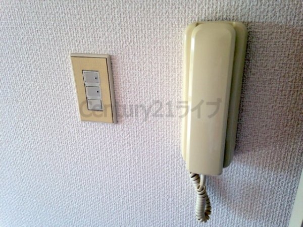 伊丹市荻野２丁目のマンション
