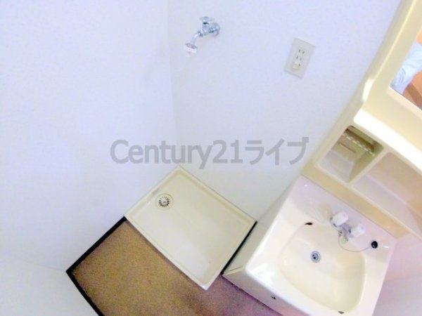 伊丹市荻野２丁目のマンション