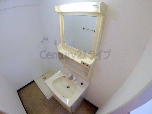 伊丹市荻野２丁目のマンション