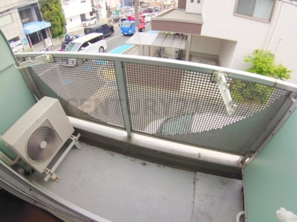 伊丹市千僧４丁目のマンション