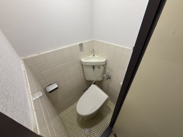 宝塚市安倉西４丁目のテラスハウス