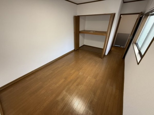 宝塚市安倉西４丁目のテラスハウス