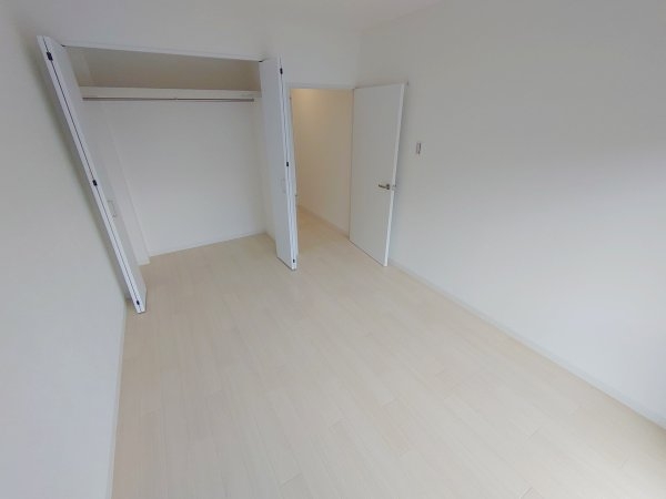 宝塚市鹿塩１丁目のマンション