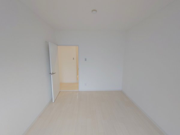 宝塚市鹿塩１丁目のマンション