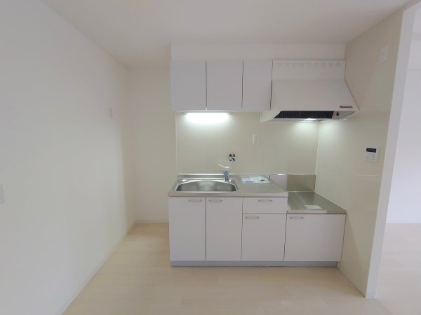 宝塚市鹿塩１丁目のマンション
