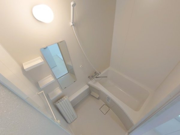 宝塚市鹿塩１丁目のマンション